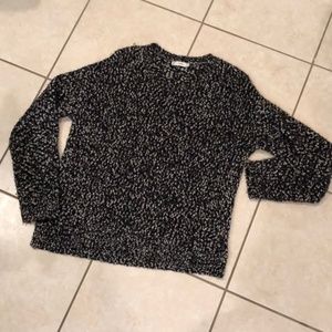Vince black and white nubby sweater xs
